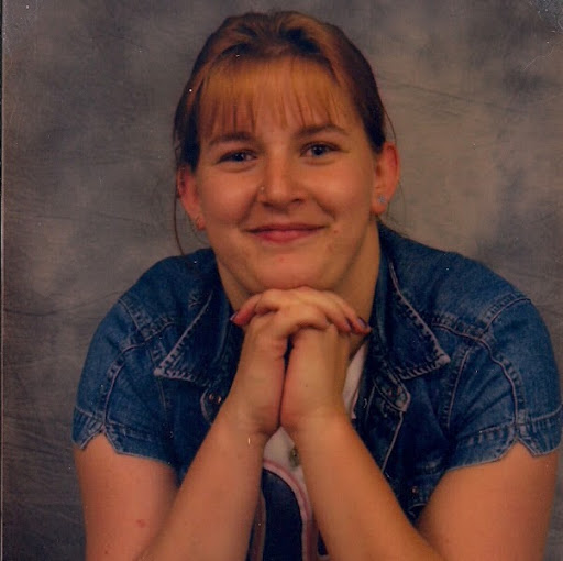 Carrie Garner Photo 19