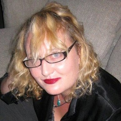 Lisa Flowers Photo 25