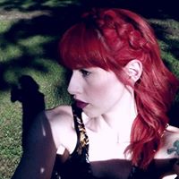 Taryn Jones Photo 40