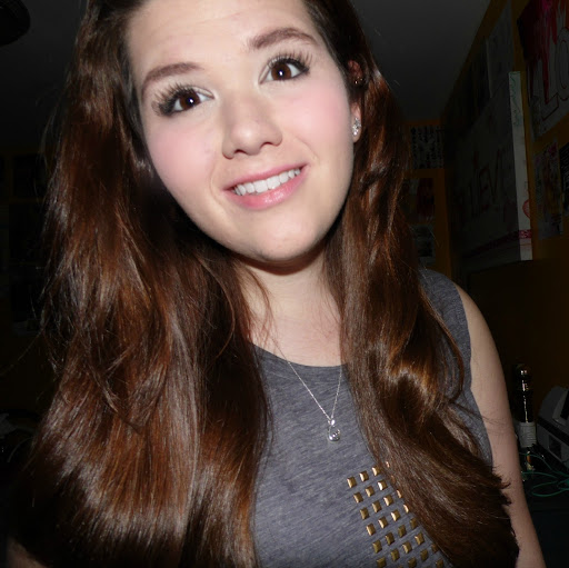 Bailey May Photo 13