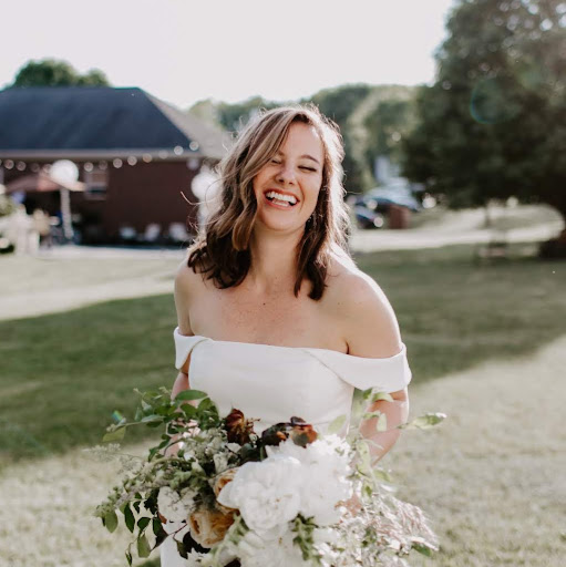Elizabeth Billman Photo 15