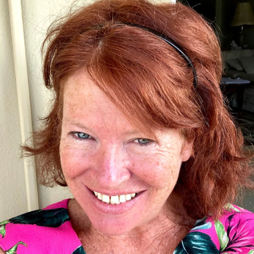 Julie Watson Photo 44