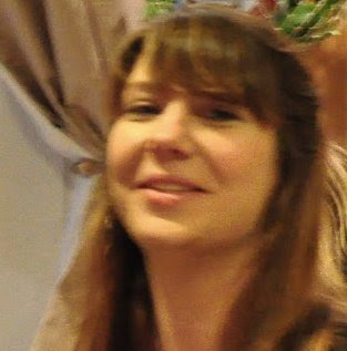Eva Hunter Photo 37