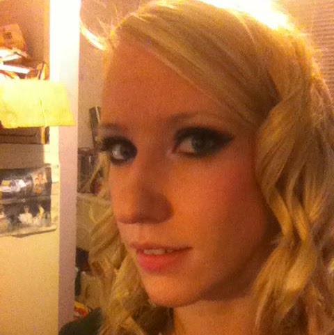 Gracie Holmes Photo 4