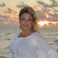 Gayle Smith Photo 21