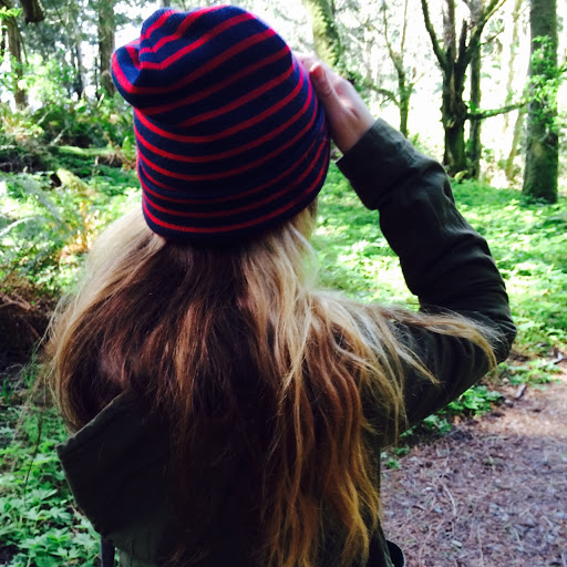 Lydia Anderson Photo 37