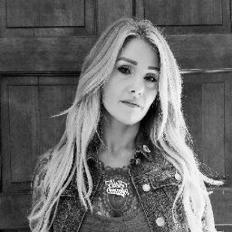 Jaime Hart Photo 5