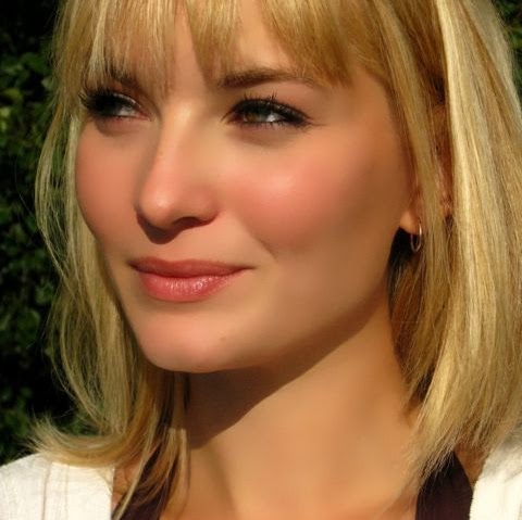 Michelle Fuller Photo 10