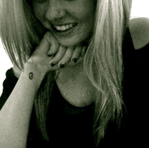 Julia Austin Photo 9