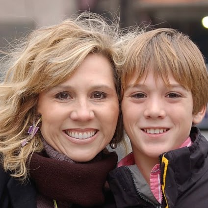 Michelle Hutson Photo 39