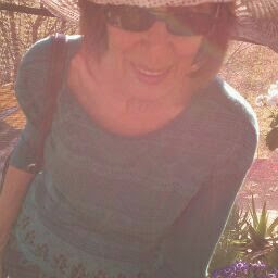 Linda Phillips Photo 17