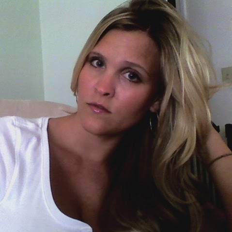 Nicole Snyder Photo 21