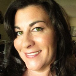 Jennifer Oswald Photo 34