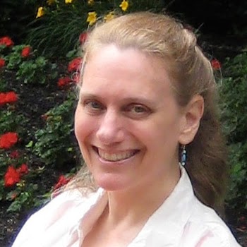 Rebecca Oswald Photo 38
