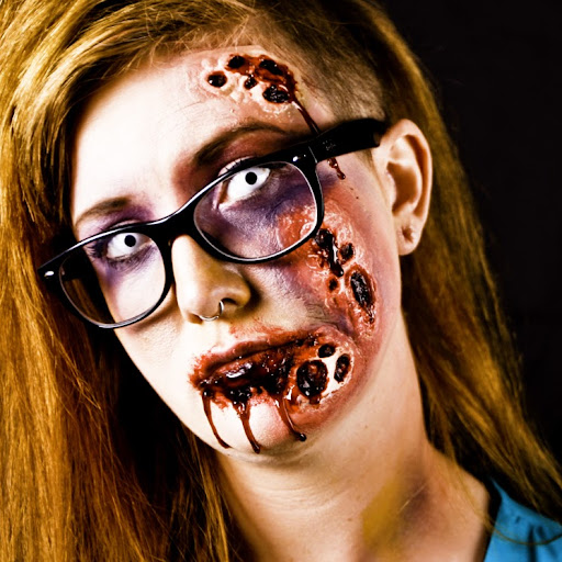Ashley Robichaud Photo 4