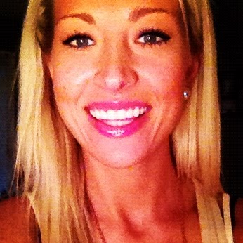 Elizabeth Weeks Photo 31