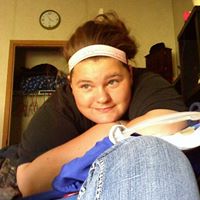 Ashley Lang Photo 18