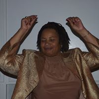 Dianne Middleton Photo 8