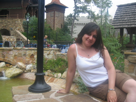 Adriana Garza Photo 7