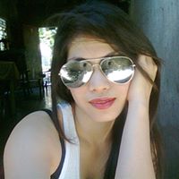 Melanie Perez Photo 17