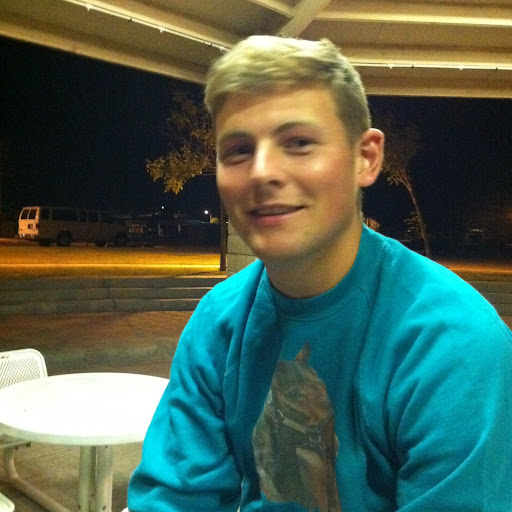 Ollie Thomas Photo 9