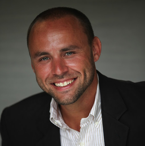 Derek Peterson Photo 38