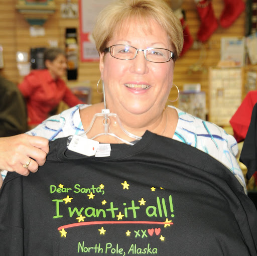 Laura Thacker Photo 14