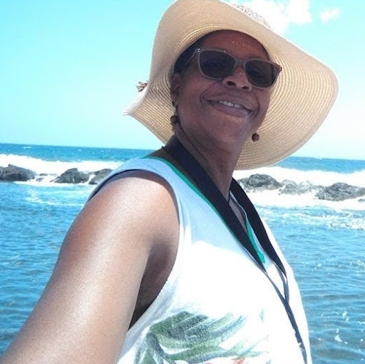 Sandra Grant Photo 12