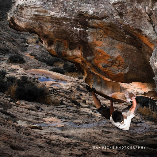Yi Zhao Photo 13