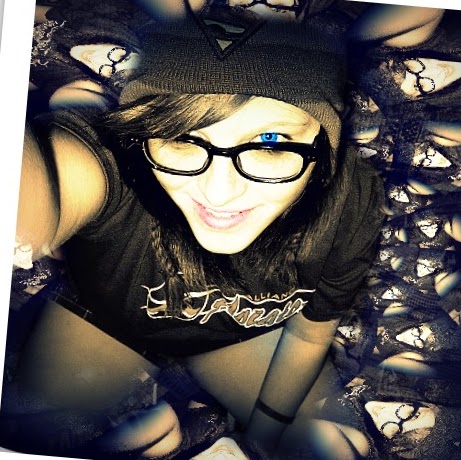 Rebecca Logan Photo 4