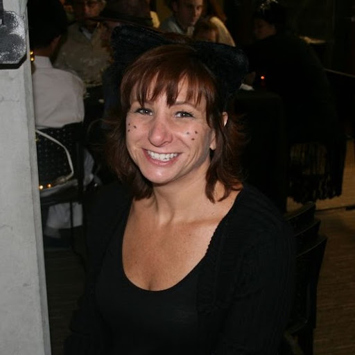 Julie Sullivan Photo 30