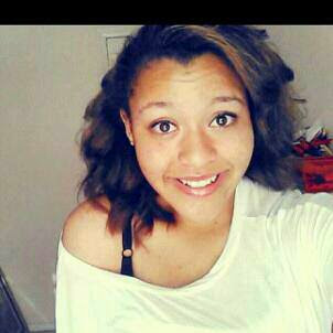 Kiana Johnson Photo 14