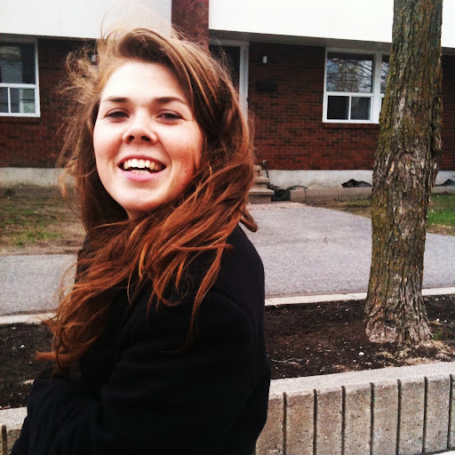 Ann Simmons Photo 25