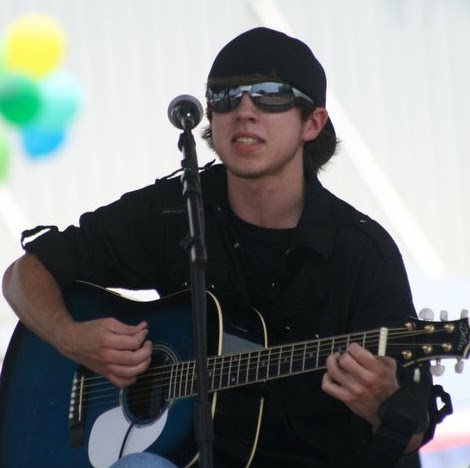 Ryan Lawrence Photo 33