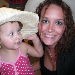 Christie Bennett Photo 12