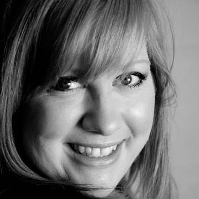 Jennifer Giles Photo 14