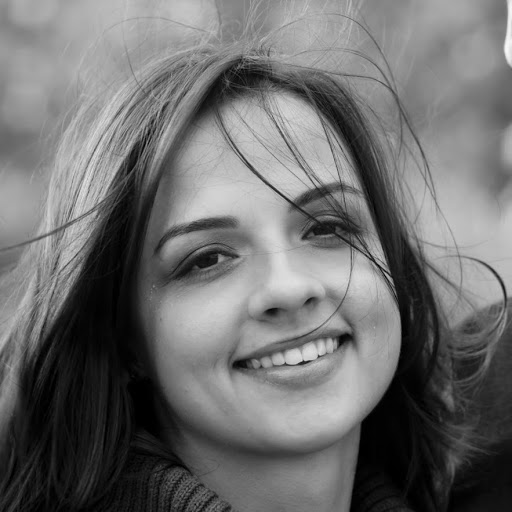 Amy Stratton Photo 50