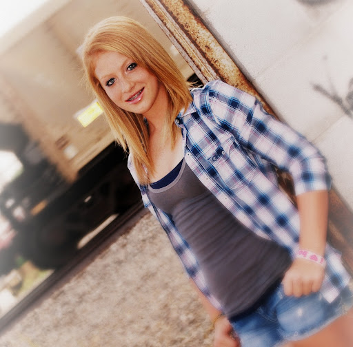 Samantha Jackson Photo 8