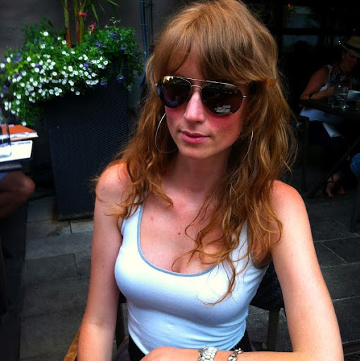 Rachel Bryan Photo 17
