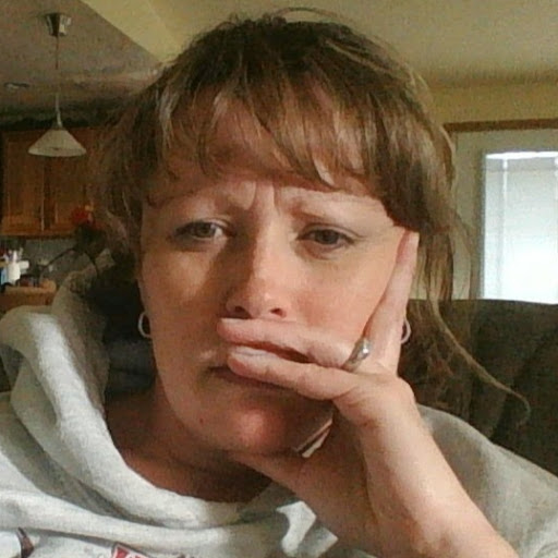 Amy Earley Photo 27