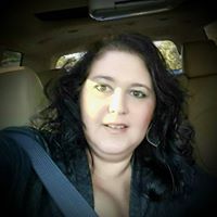 Laura Hewitt Photo 20