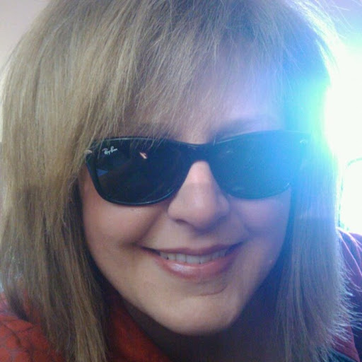 Caroline Johnston Photo 37