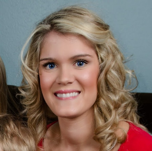 Kelli King Photo 31