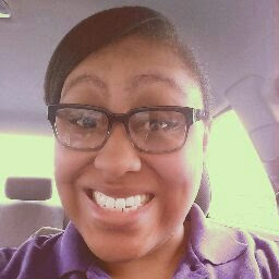 Stephanie Roberson Photo 40