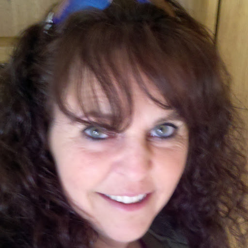 Lynne Raymond Photo 3