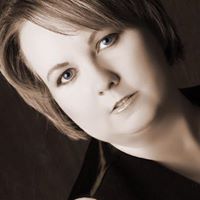 Angela Hurd Photo 9