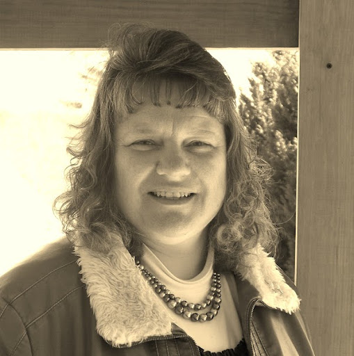 Marilyn Weaver Photo 27