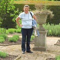 Christine Mcloughlin Photo 10
