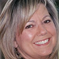 Jane Reynolds Photo 44