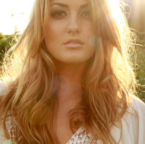 Sara Donahue Photo 33